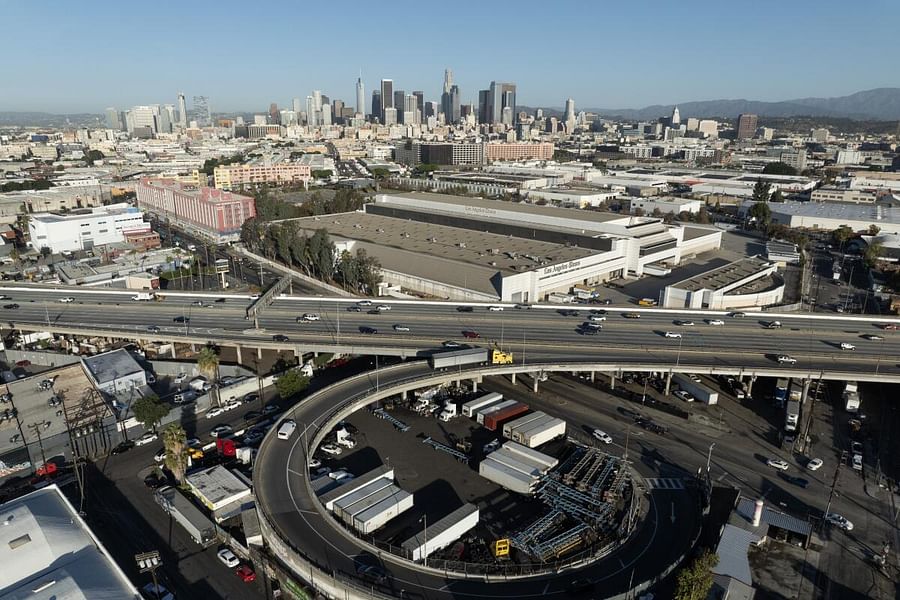 clear visibility of house from street