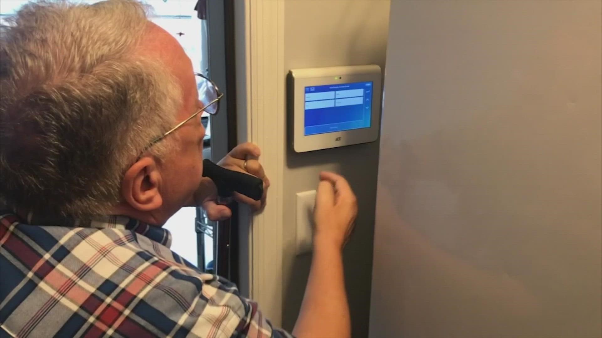 home alarm system signs