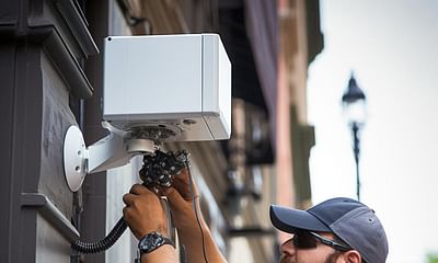 How to install outdoor wireless security cameras in New York City?